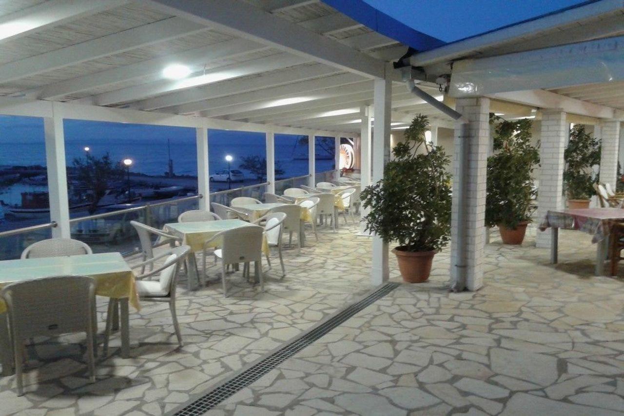 Golden Sunset Hotel Mpoukaris Exterior photo