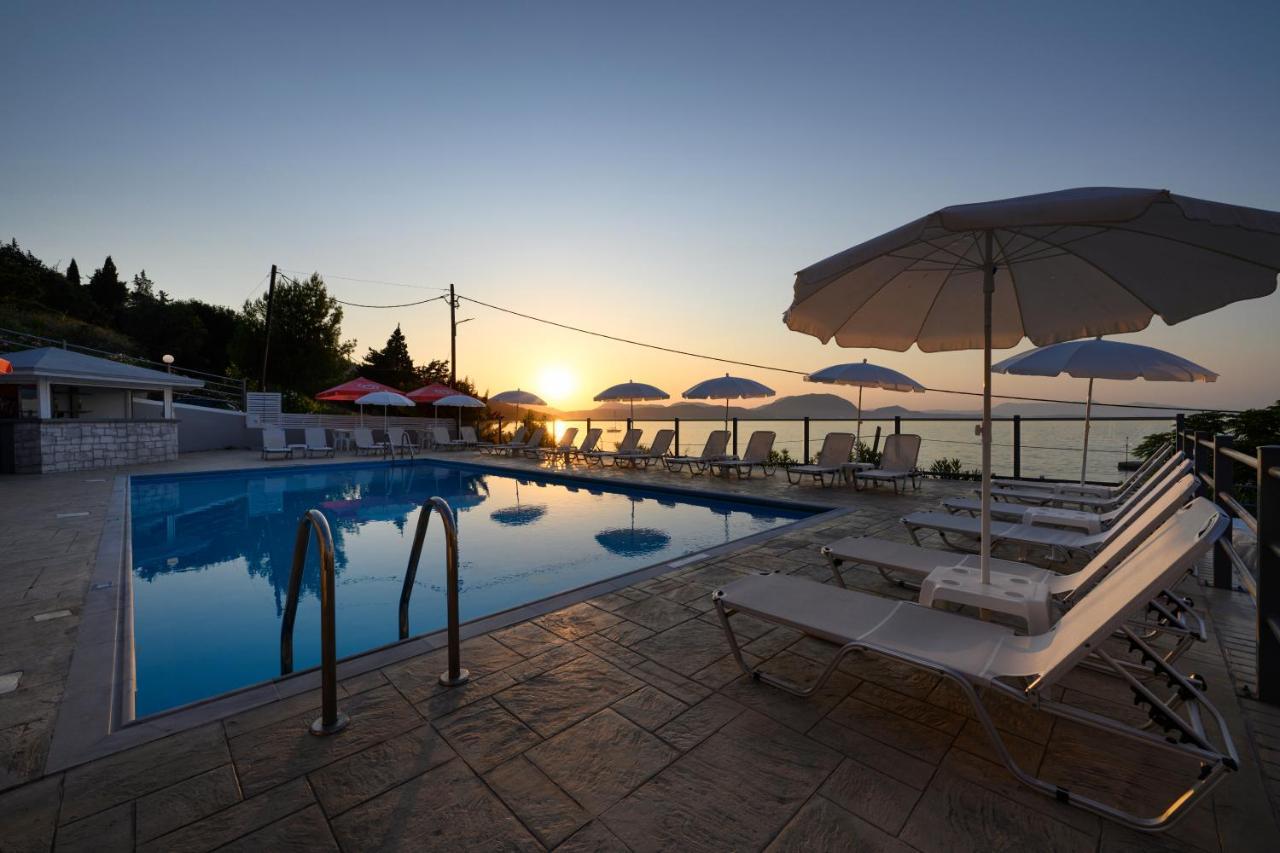 Golden Sunset Hotel Mpoukaris Exterior photo