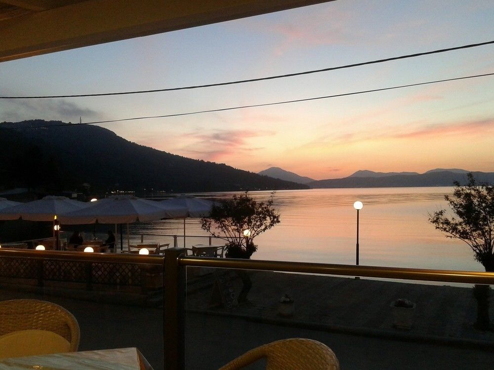 Golden Sunset Hotel Mpoukaris Exterior photo