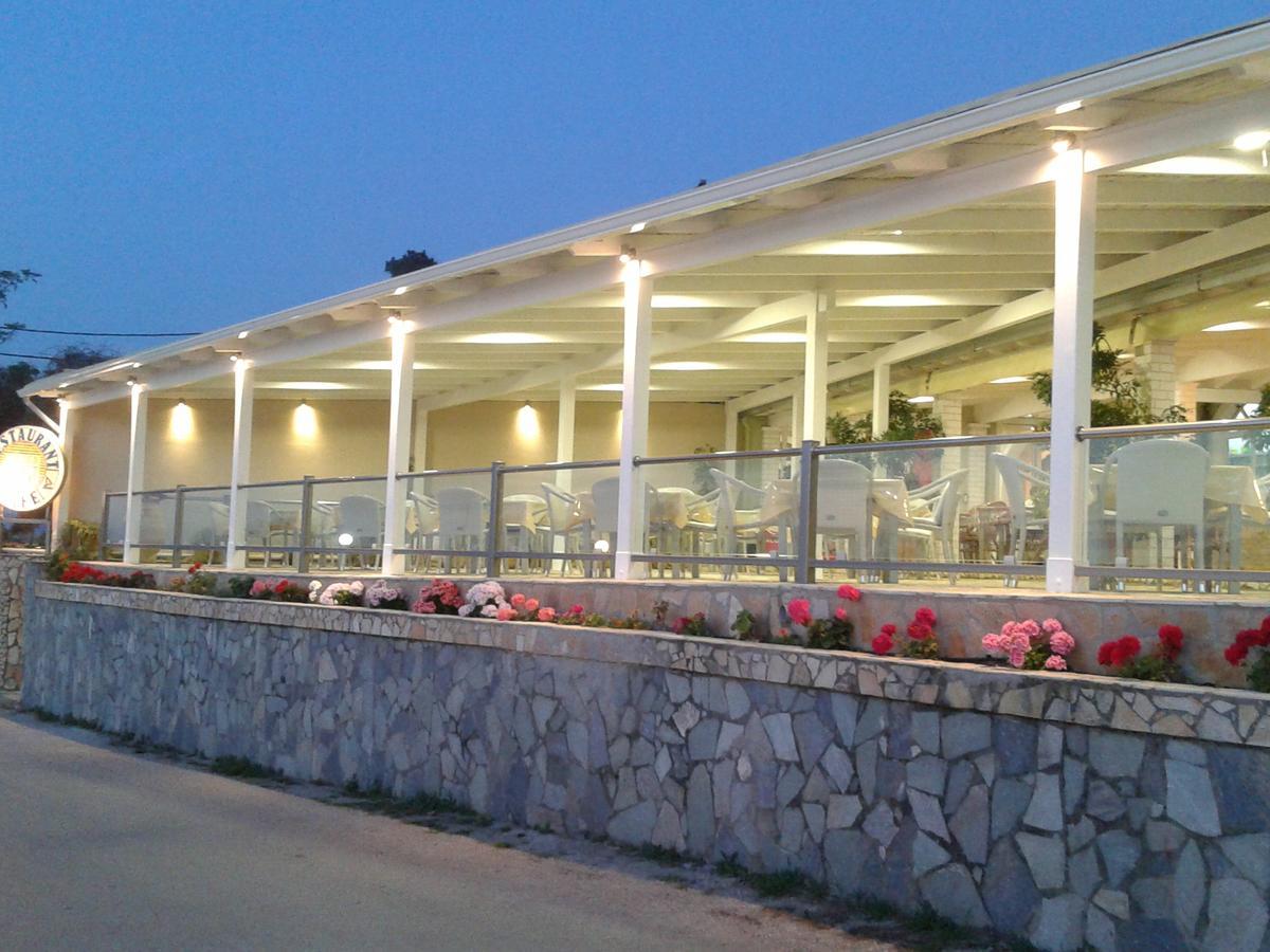 Golden Sunset Hotel Mpoukaris Exterior photo