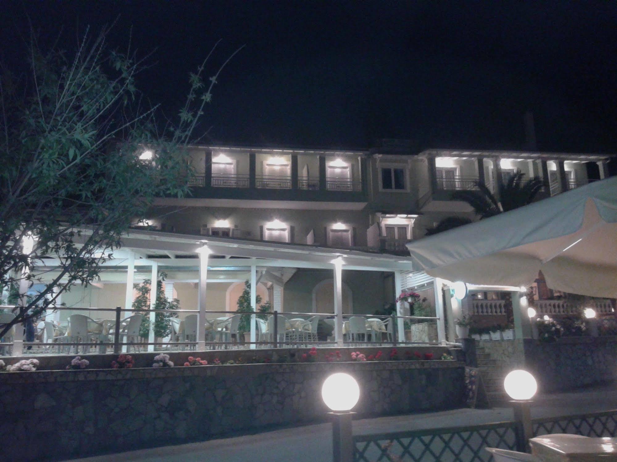 Golden Sunset Hotel Mpoukaris Exterior photo