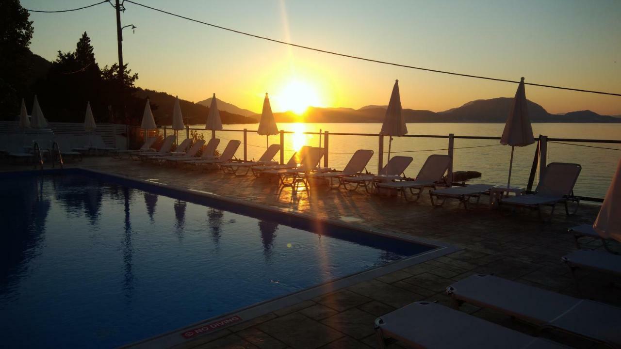 Golden Sunset Hotel Mpoukaris Exterior photo